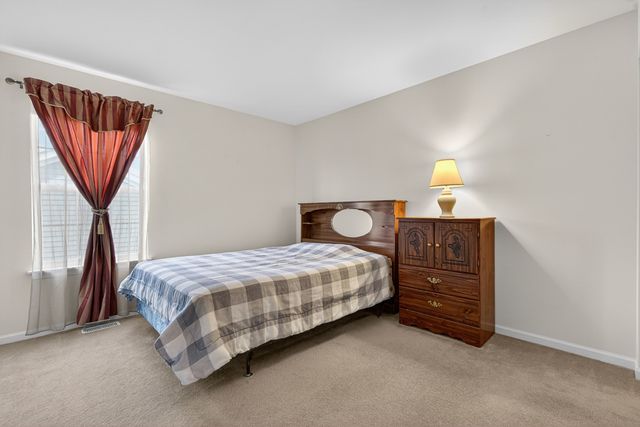 326 Copper Springs Lane, Elgin, IL 60124