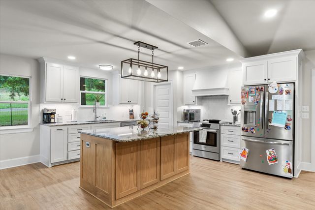10344 Fm 16 W, Lindale, TX 75771