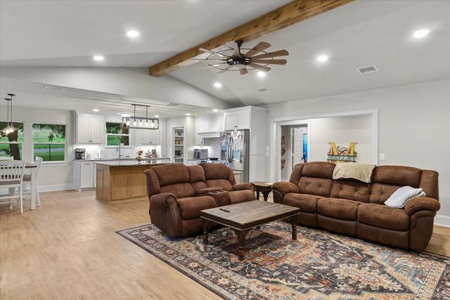 10344 Fm 16 W, Lindale, TX 75771