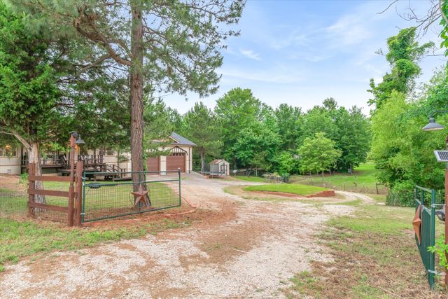 10344 Fm 16 W, Lindale, TX 75771