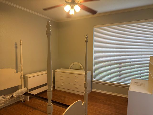 2121 El Paseo Street 1811, Houston, TX 77054