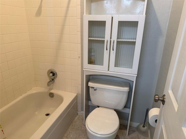 2121 El Paseo Street 1811, Houston, TX 77054