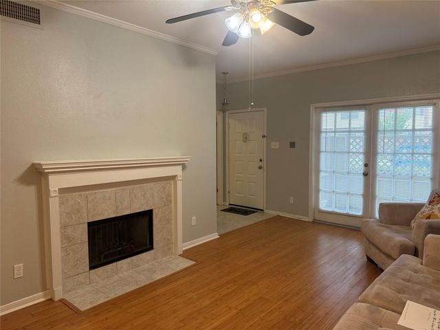 2121 El Paseo Street 1811, Houston, TX 77054