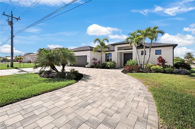 2214 Cape Coral PKWY W, Cape Coral, FL 33914