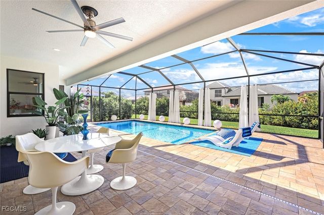 2214 Cape Coral PKWY W, Cape Coral, FL 33914