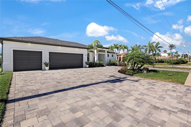 2214 Cape Coral PKWY W, Cape Coral, FL 33914