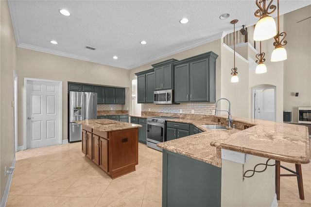 10169 MARSH PINE CIRCLE, Orlando, FL 32832