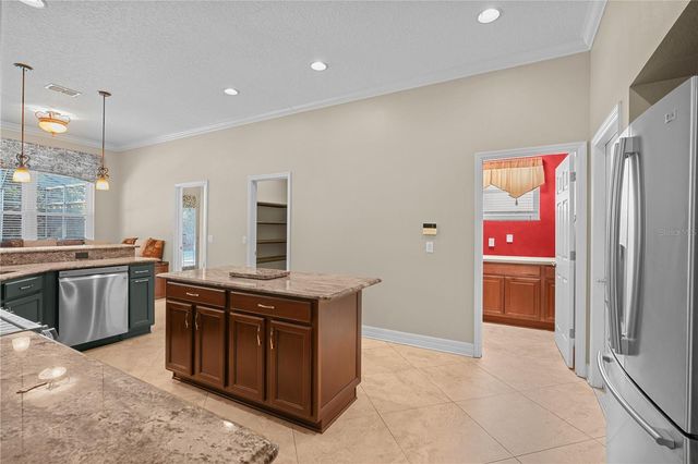 10169 MARSH PINE CIRCLE, Orlando, FL 32832