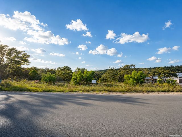1417 POWDER RIDGE RD, New Braunfels, TX 78132