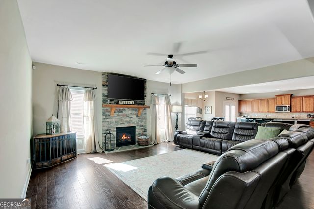 14 Palomino Court, Newnan, GA 30265