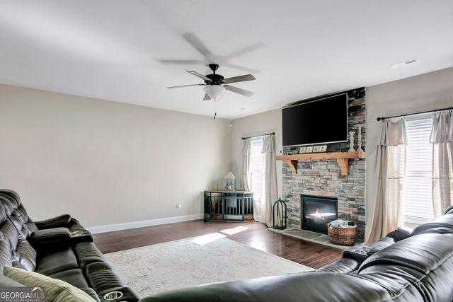 14 Palomino Court, Newnan, GA 30265