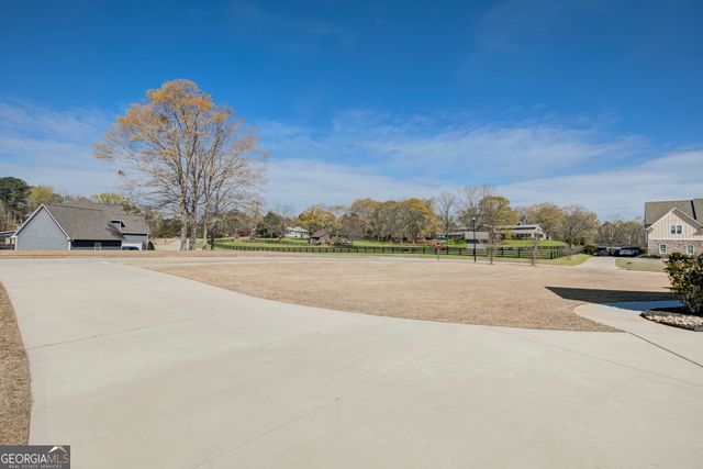 14 Palomino Court, Newnan, GA 30265