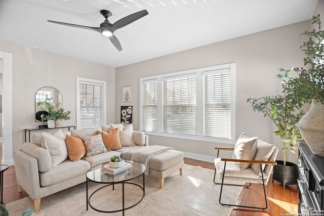 351 Carnahan Street, San Antonio, TX 78209