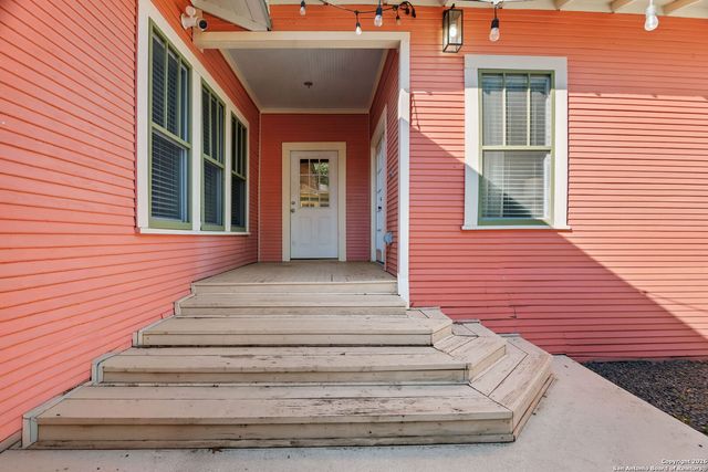 351 Carnahan Street, San Antonio, TX 78209