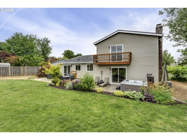 2457 Se WILLOW Dr, Hillsboro, OR 97123