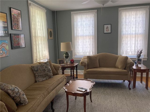 10 Greenwood Street, Rochester, NY 14608