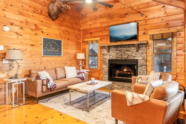 22 N Candice Court, Blue Ridge, GA 30513