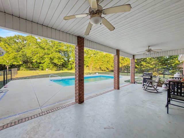 2230 Omussee Road, Dothan, AL 36303
