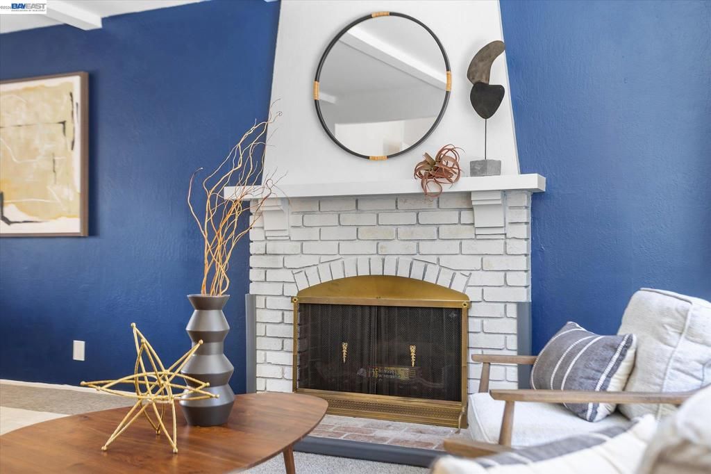 Image 14 of property listing at 16683 Kildare Rd, Castro Valley, CA 94578