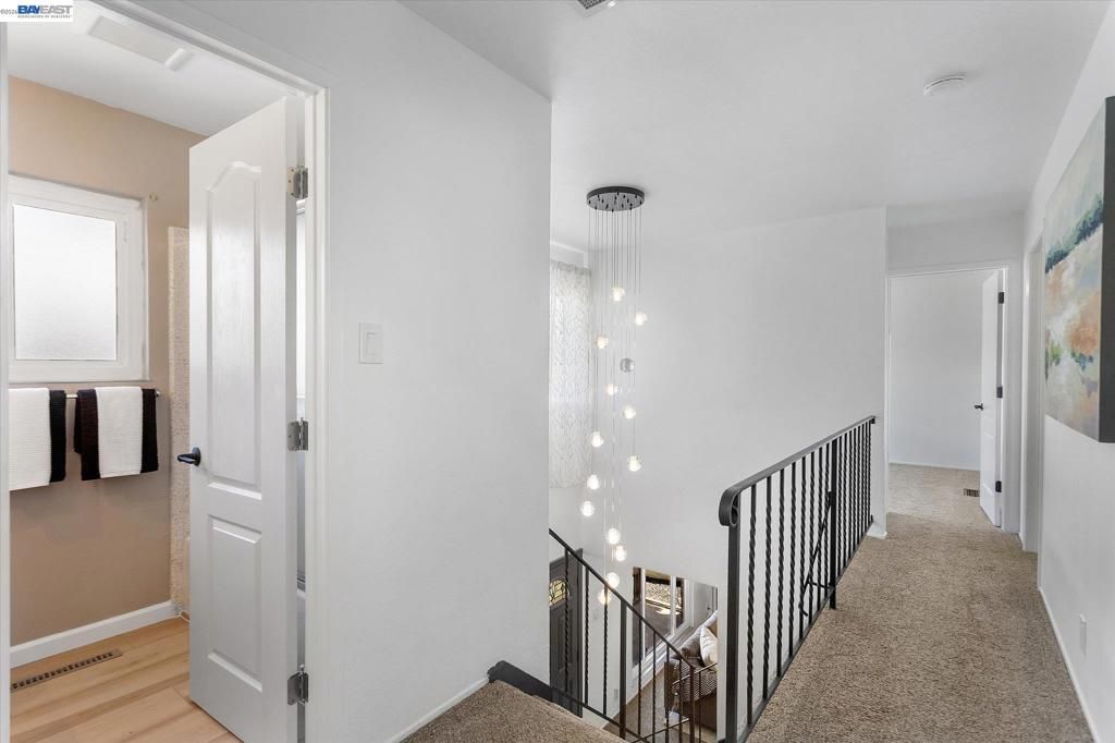 Image 36 of property listing at 16683 Kildare Rd, Castro Valley, CA 94578