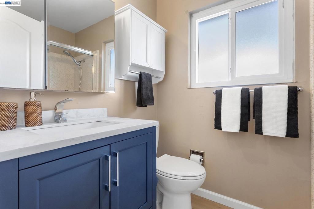 Image 40 of property listing at 16683 Kildare Rd, Castro Valley, CA 94578