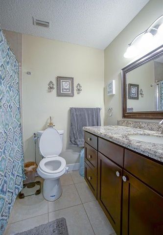 2606 N 38th Ave, Hollywood, FL 33021