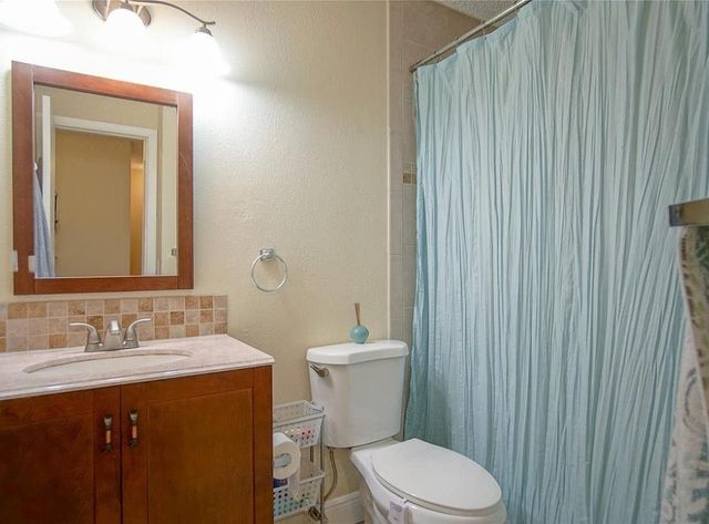 2606 N 38th Ave, Hollywood, FL 33021