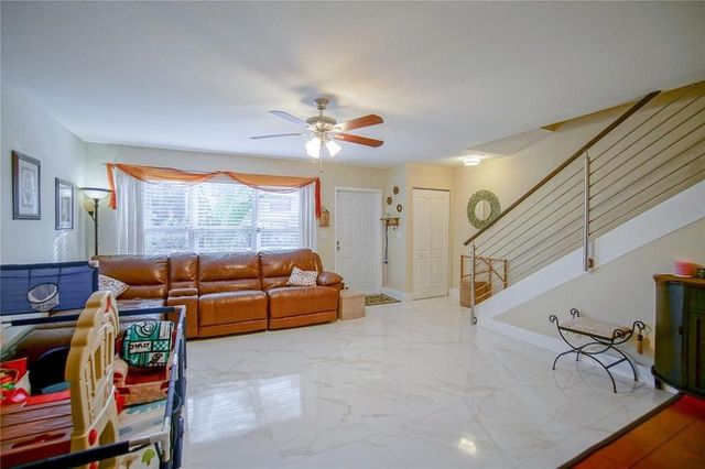 2606 N 38th Ave, Hollywood, FL 33021