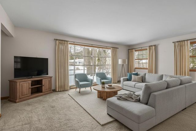 4402 Vale Circle, Madison, WI 53711