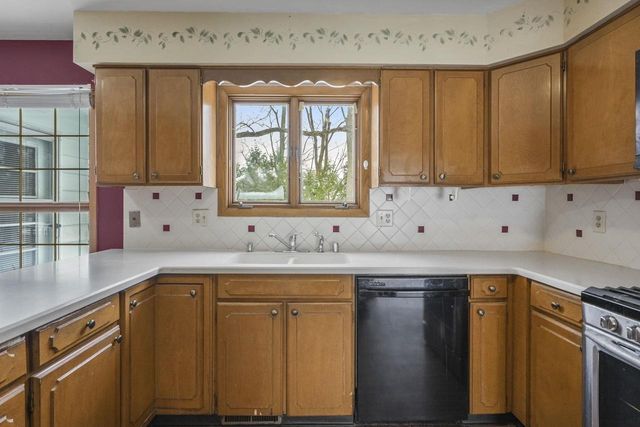 4402 Vale Circle, Madison, WI 53711