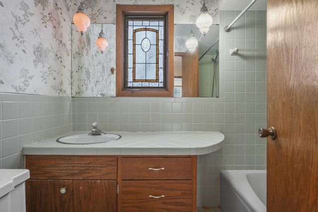 4402 Vale Circle, Madison, WI 53711