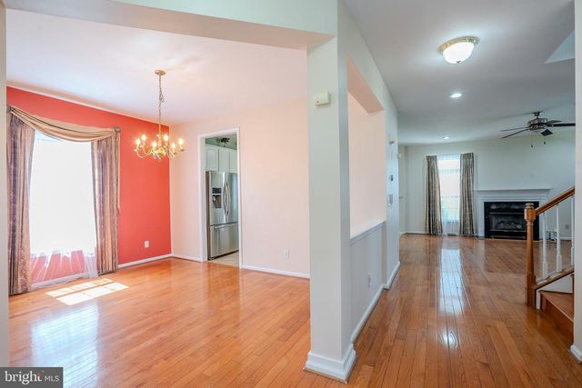 31 HAWTHORN DR, Plainsboro, NJ 08536