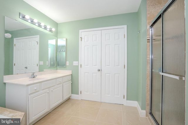 31 HAWTHORN DR, Plainsboro, NJ 08536