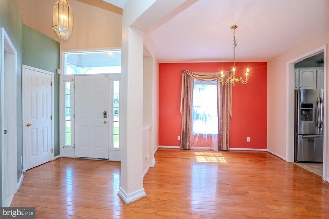 31 HAWTHORN DR, Plainsboro, NJ 08536