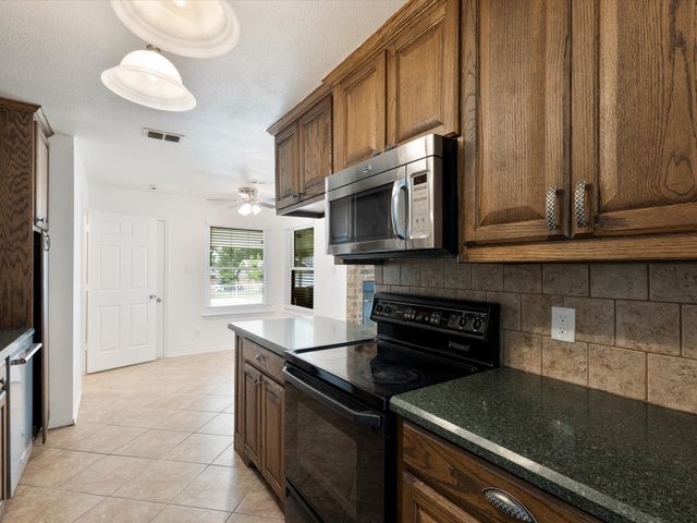 2110 Azalea Street, Denton, TX 76205