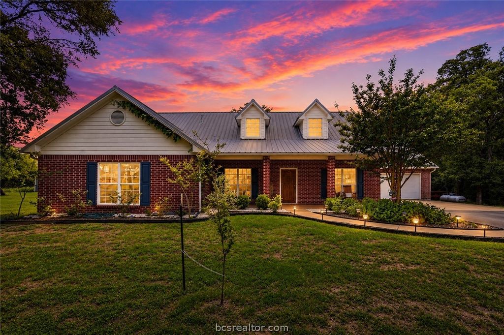 5064 Holleman Drive S, College Station, TX 77845 — photo 2