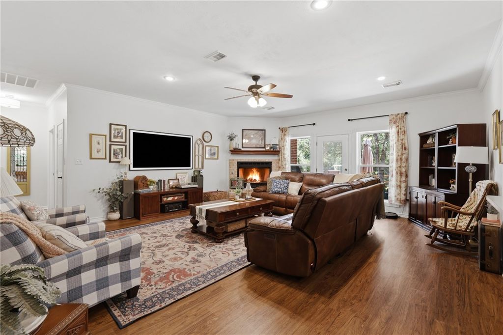 5064 Holleman Drive S, College Station, TX 77845 — photo 5