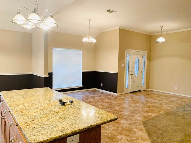 6009 La Vaca Street, San Angelo, TX 76904