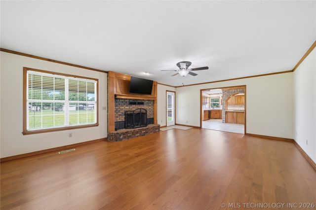 7918 N 156th East Avenue, Owasso, OK 74055