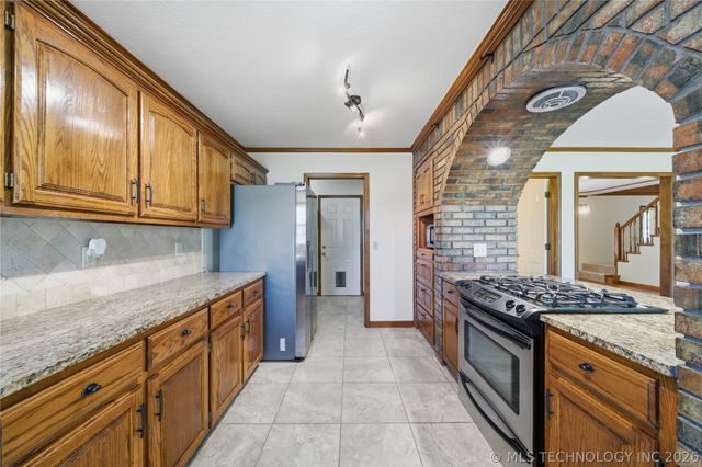 7918 N 156th East Avenue, Owasso, OK 74055