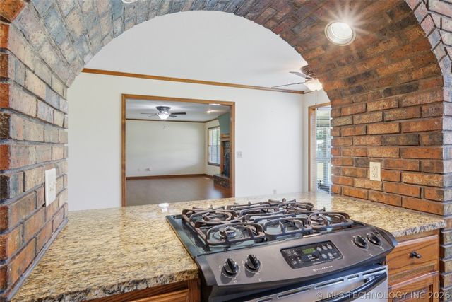 7918 N 156th East Avenue, Owasso, OK 74055