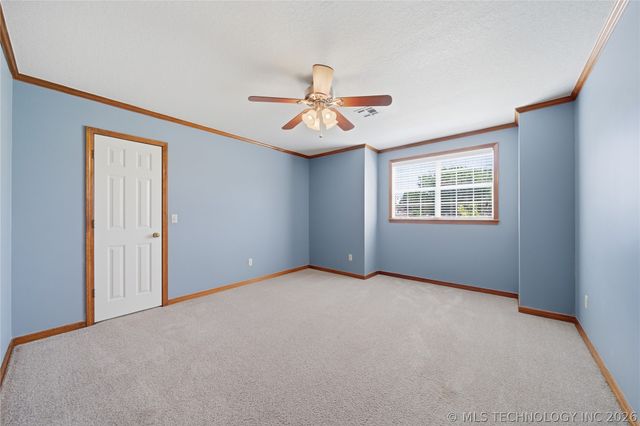 7918 N 156th East Avenue, Owasso, OK 74055