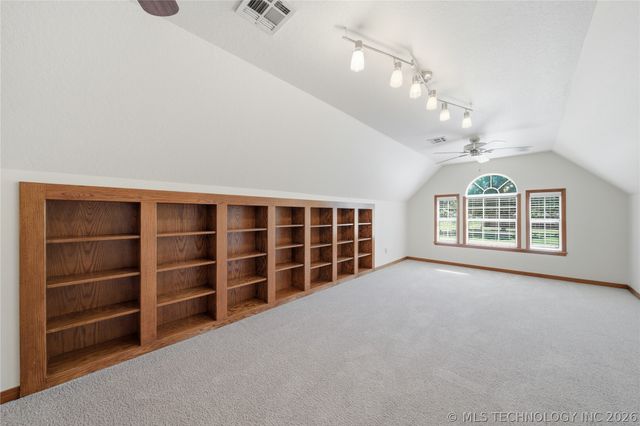 7918 N 156th East Avenue, Owasso, OK 74055