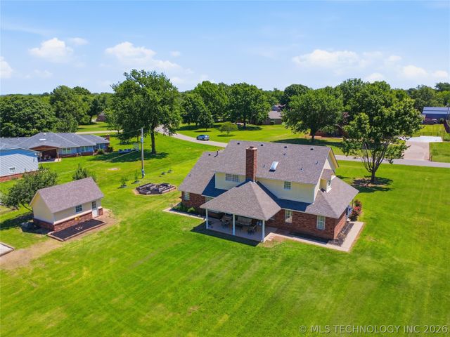 7918 N 156th East Avenue, Owasso, OK 74055