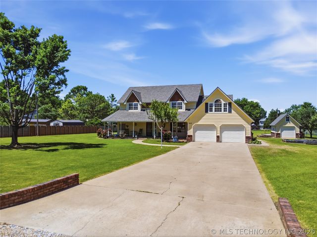 7918 N 156th East Avenue, Owasso, OK 74055