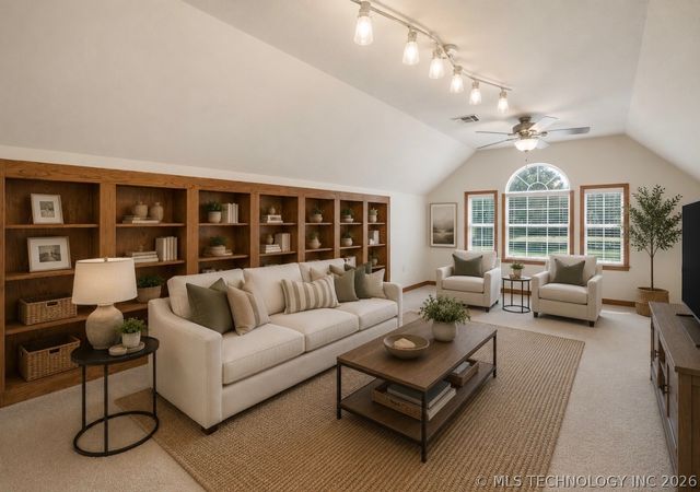 7918 N 156th East Avenue, Owasso, OK 74055