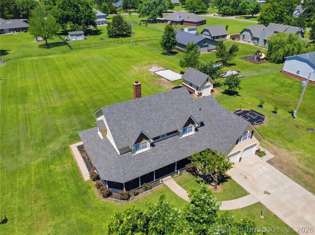 7918 N 156th East Avenue, Owasso, OK 74055