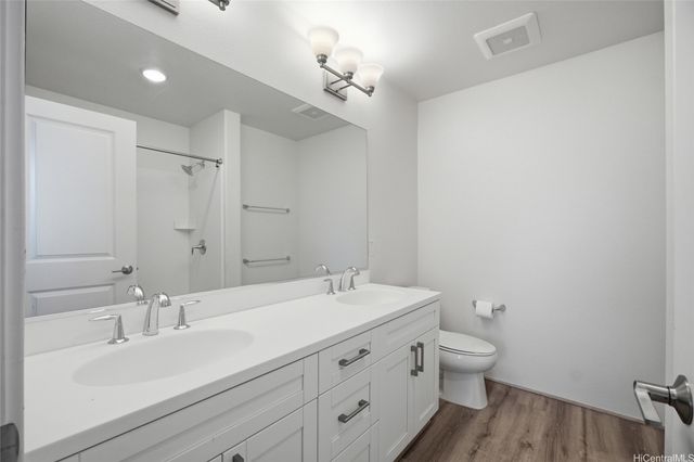 94-1251 Hale Halawai Drive 40, Waipahu, HI 96797