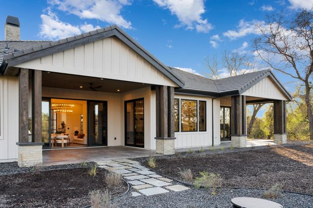 23638 Ironwood, Auburn, CA 95602