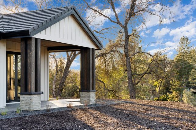 23638 Ironwood, Auburn, CA 95602